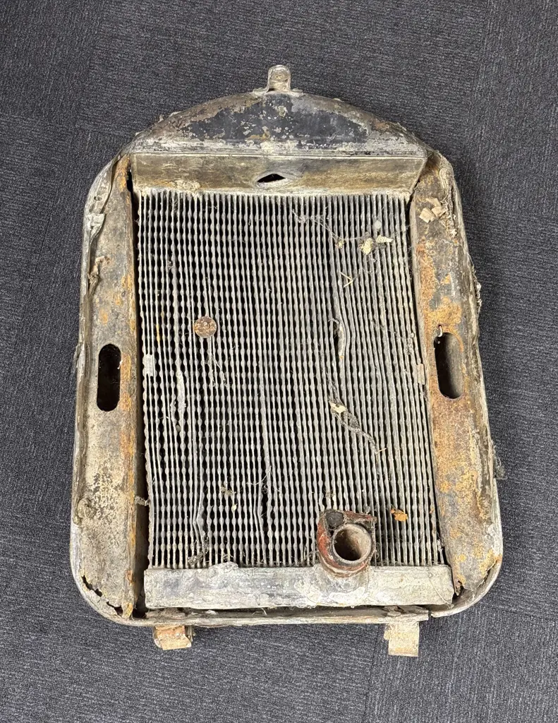 Vintage Singer Radiator Image 1++