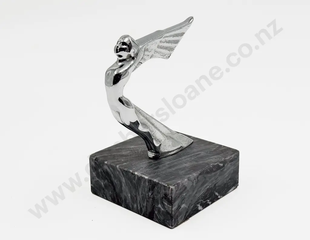 1934-36 Triumph Gloria Car Mascot Image 1++