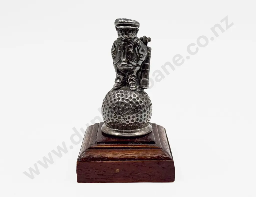Dunlop 31 Golfer Car Mascot Image 1++