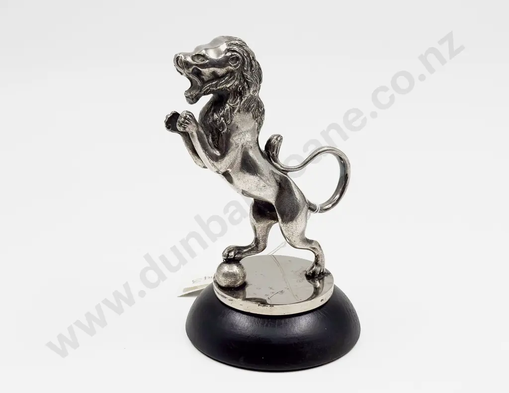 Lion Rampant Car Hood Ornament Image 1++