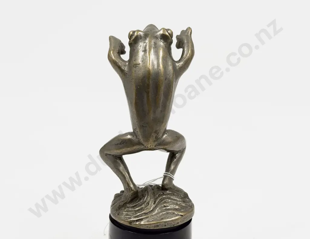 Leaping Frog Car Mascot Image 1++