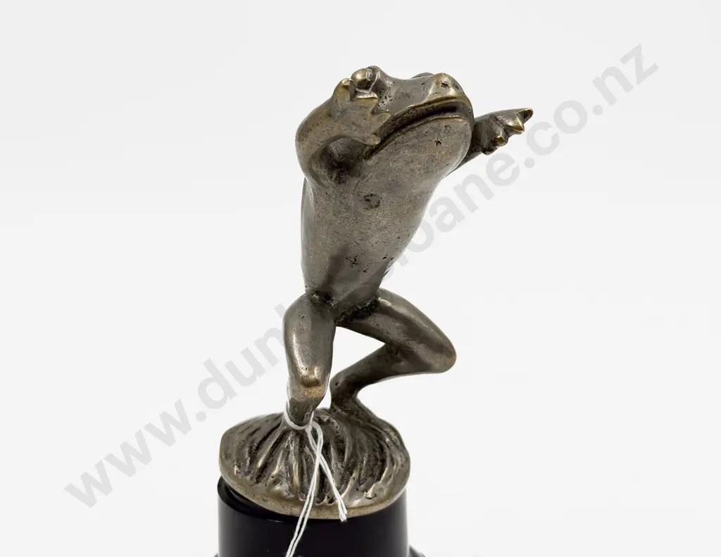 Leaping Frog Car Mascot Image 1++