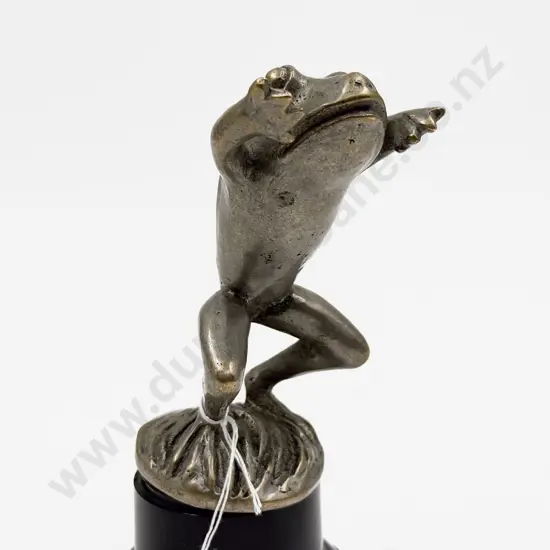 Leaping Frog Car Mascot