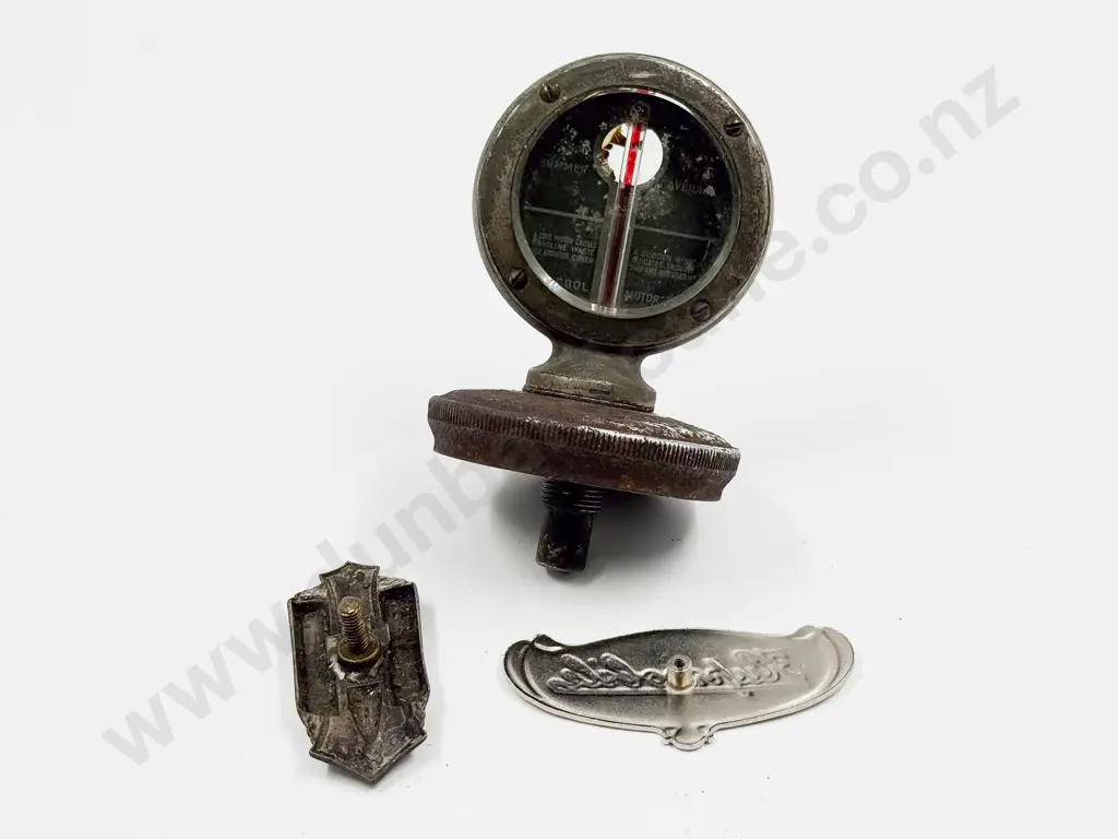 Vintage Hupmoile Car Badge with Motometer and Replica White Enamel Badge Image 1++