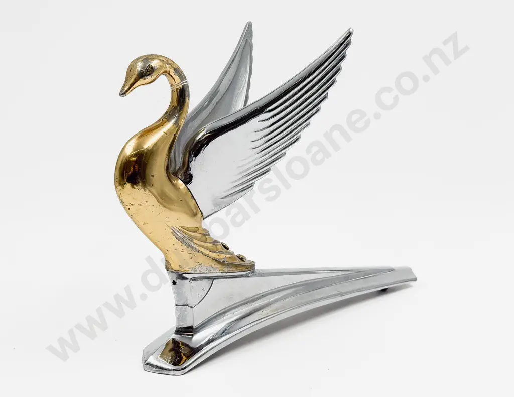 C1932 Pelican/Cormorant Type Packard Car Hood Ornament Image 1++