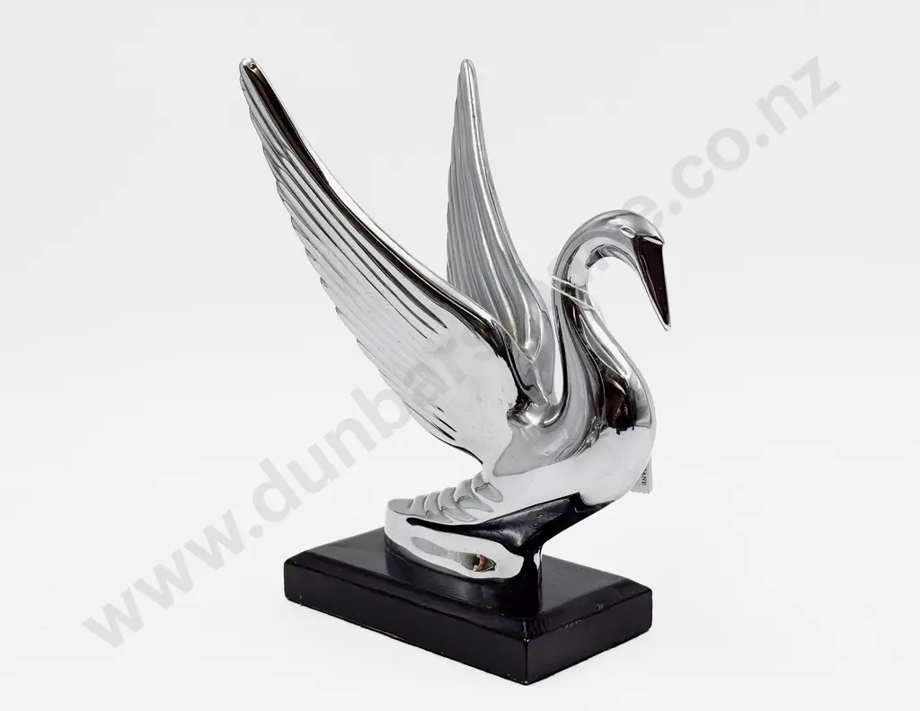 C1932 Pelican/Cormorant Type Packard Car Hood Ornament Image 1++