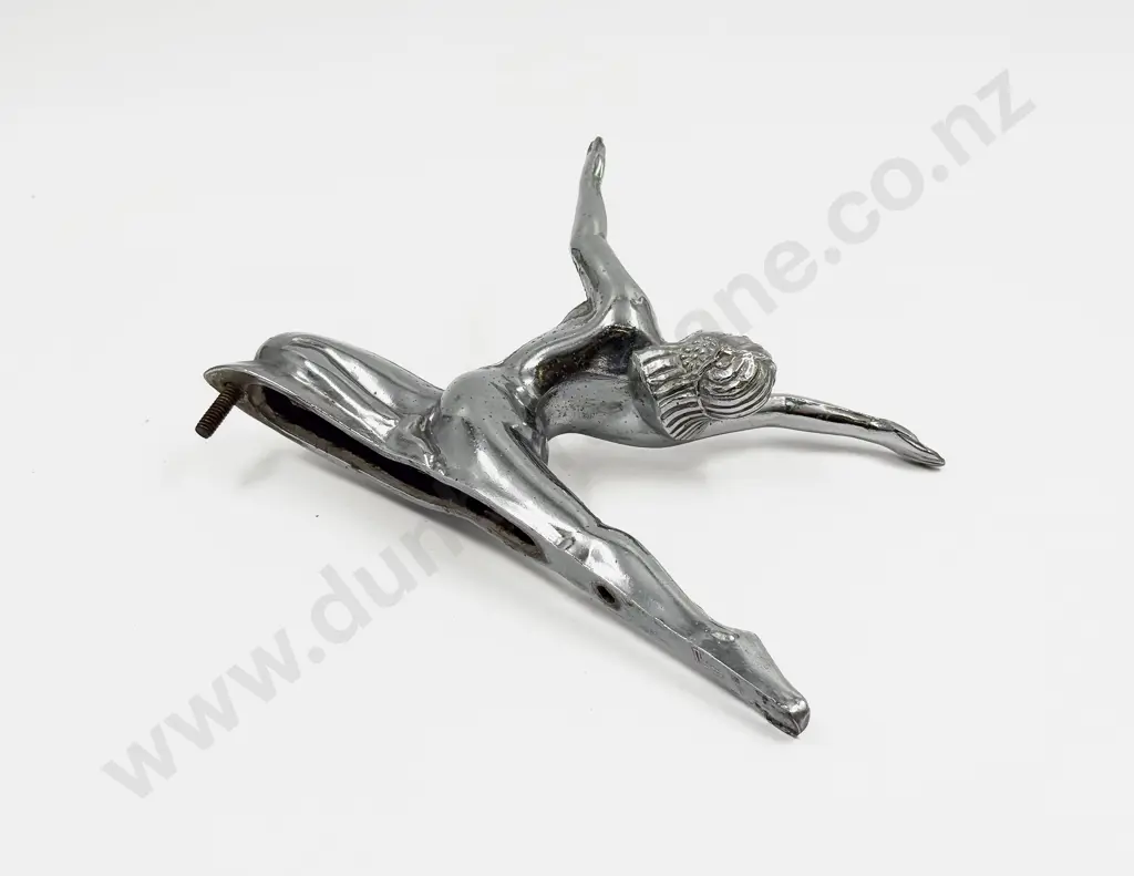C1940s-50s Nude Dancing Woman Hood Ornament Image 1++