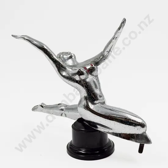 C1940s-50s Nude Dancing Woman Hood Ornament