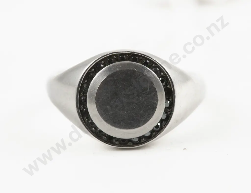 S/S Swarovski Crystal Signet Ring Image 1++