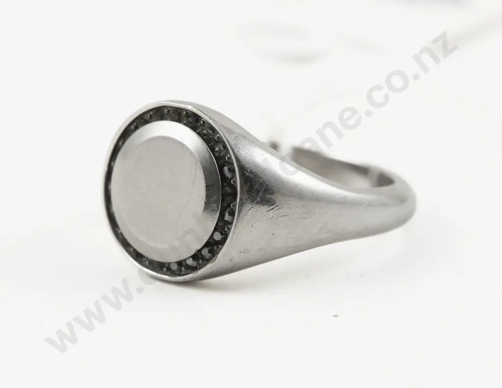 S/S Swarovski Crystal Signet Ring Image 1++