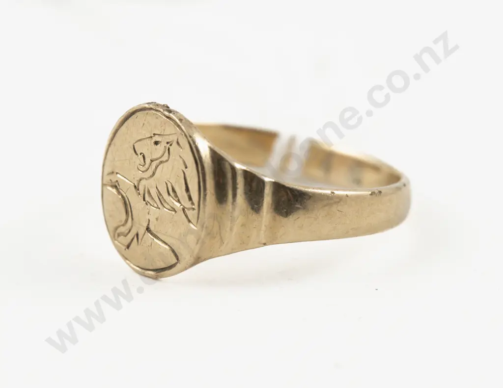9ct Signet Ring Image 1++