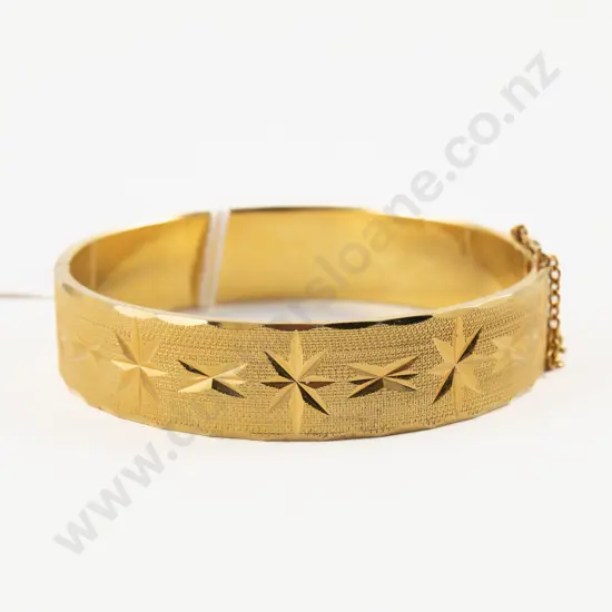 18ct Gold Plated Engraved Hinged Snap Bangle