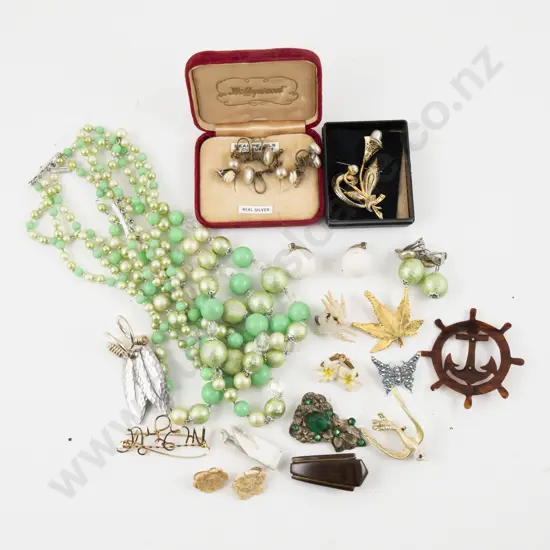 Collection of Assorted Vintage Costume Jewellery
