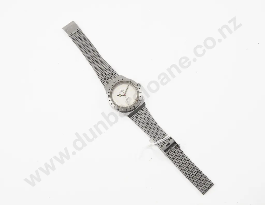 Timex Q Hodinkee Stainless Steel Quartz Gents Wrist Watch Image 1++