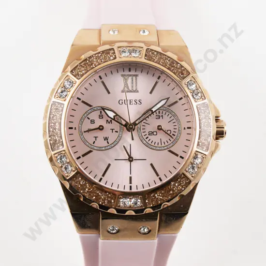 Guess 'Limelight' Ladies Pink Wrist Watch