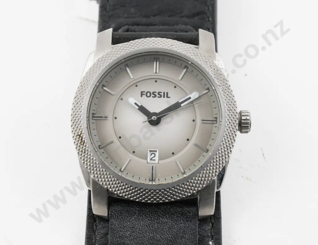 Fossil Gents Wrist Watch with Black Leather Strap Image 1++