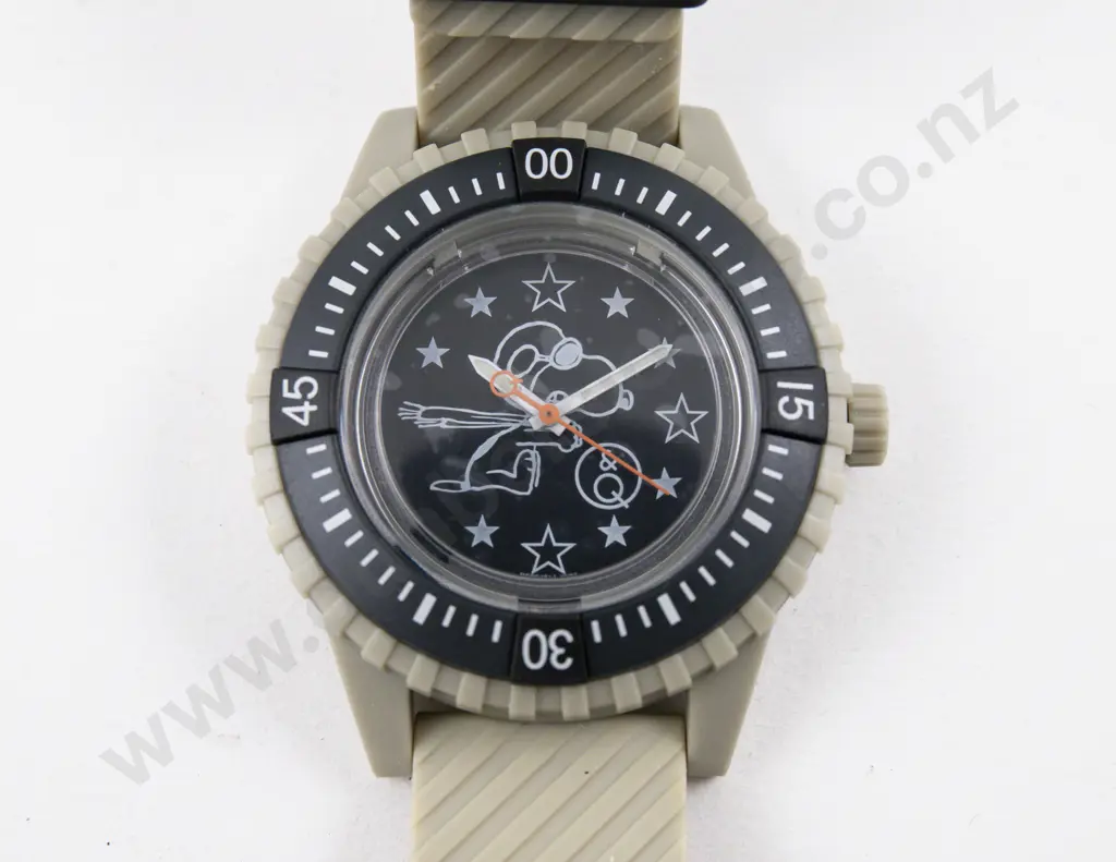 Q&Q SmileSolar Red Baron 'Peanuts' Solar Wrist Watch Image 1++