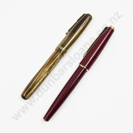 Parker Fountain Pen with 14ct Gold Nib and Other Parker Pen