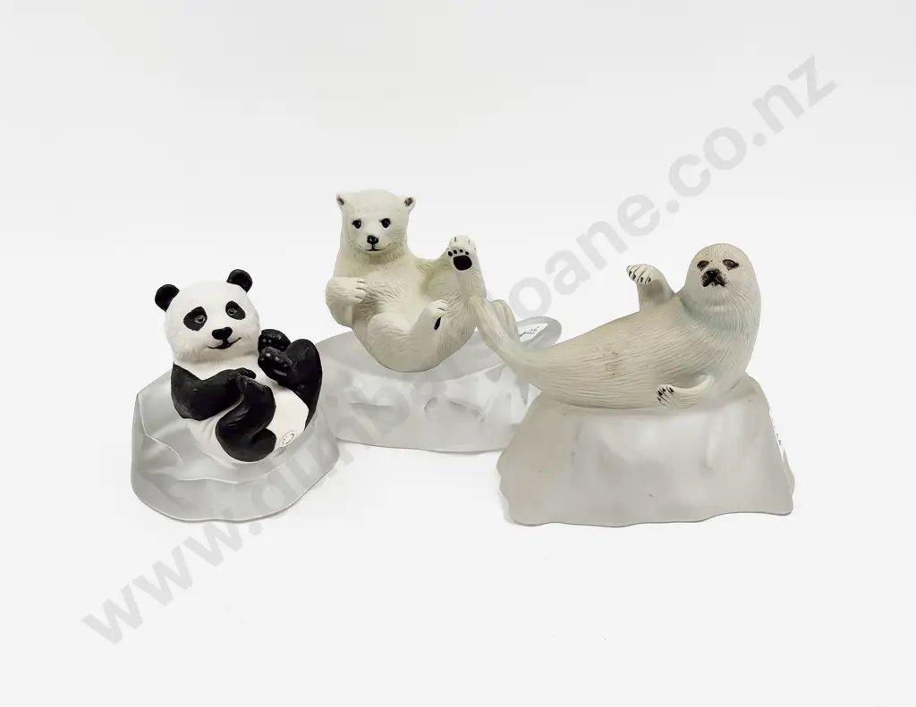 Franklin Mint Panda Ornament together with Two Other Animal Ornaments Image 1++