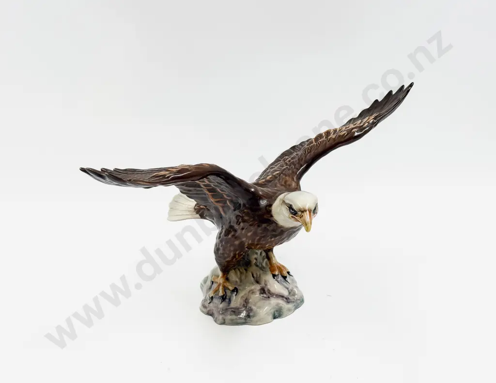 Beswick "Bald Eagle" Image 1++