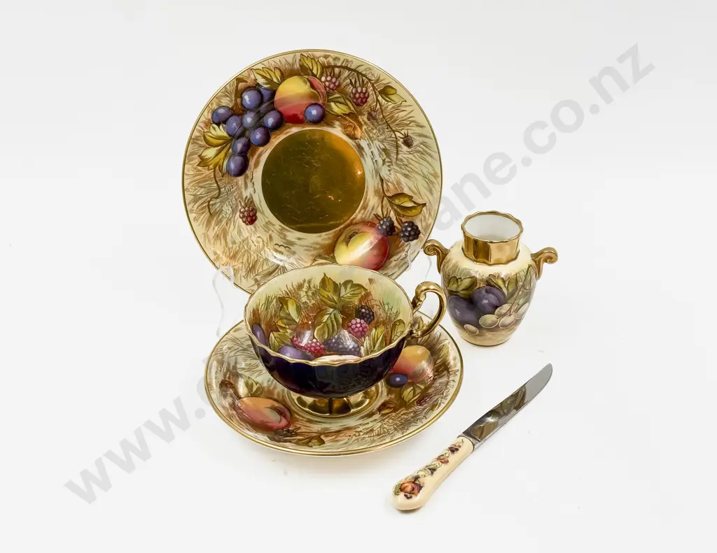 Aynsley Trio together with Small Vase & Fruit Knife Image 1++