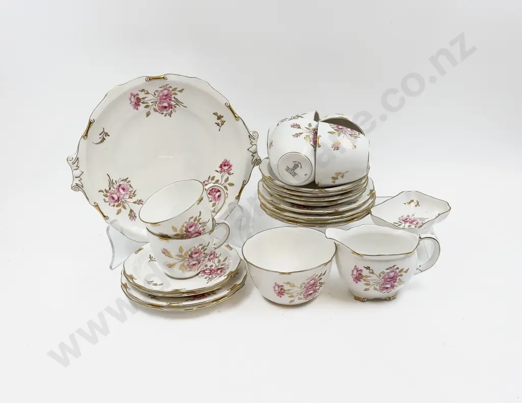 RCD "Pinxton Roses" Part Teaset Image 1++