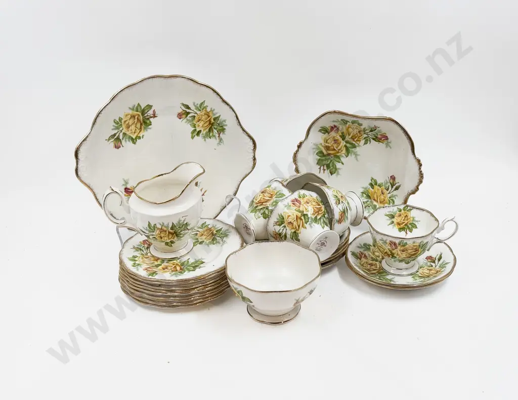 Royal Albert "Tea Rose" Pattern Part Teaset Image 1++
