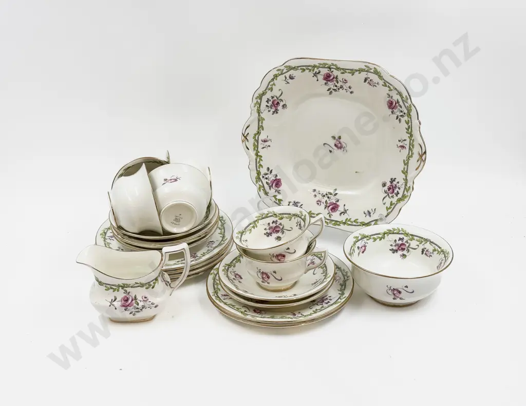 Aynsley Floral Decorated Part Teaset Image 1++