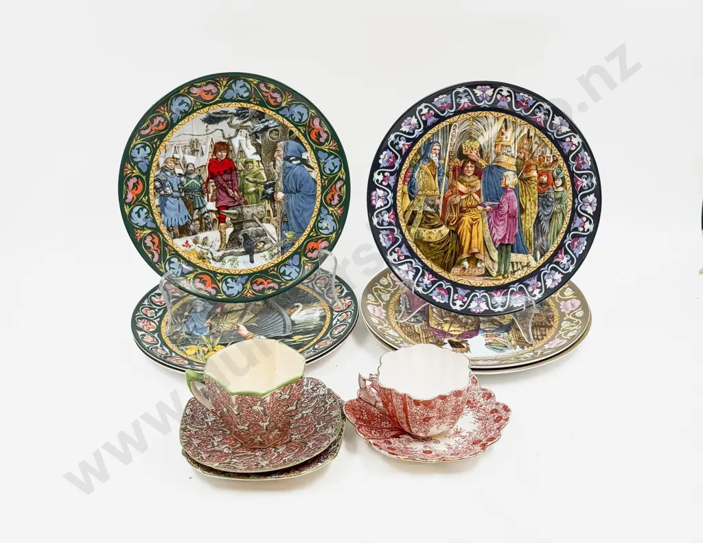 Six Wedgwood Comm. Plates & Small Qty of Fancy Tea China Image 1++