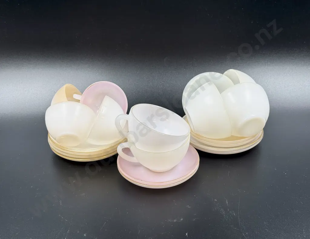 Qty of Acropal Glass Cups & Saucers Image 1++