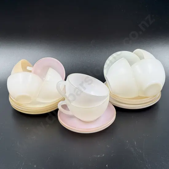 Qty of Acropal Glass Cups & Saucers