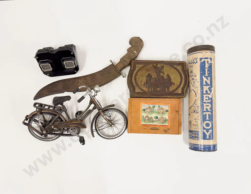 Box Qty of Assorted Vintage Image 1++