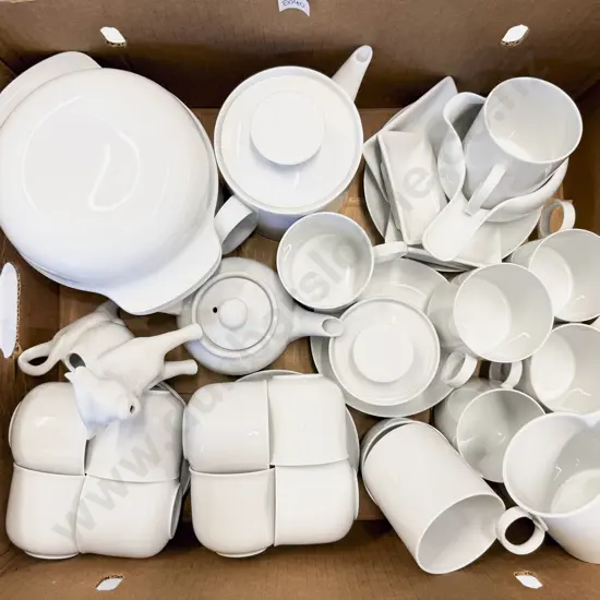 Box Qty of Assorted White Crockery