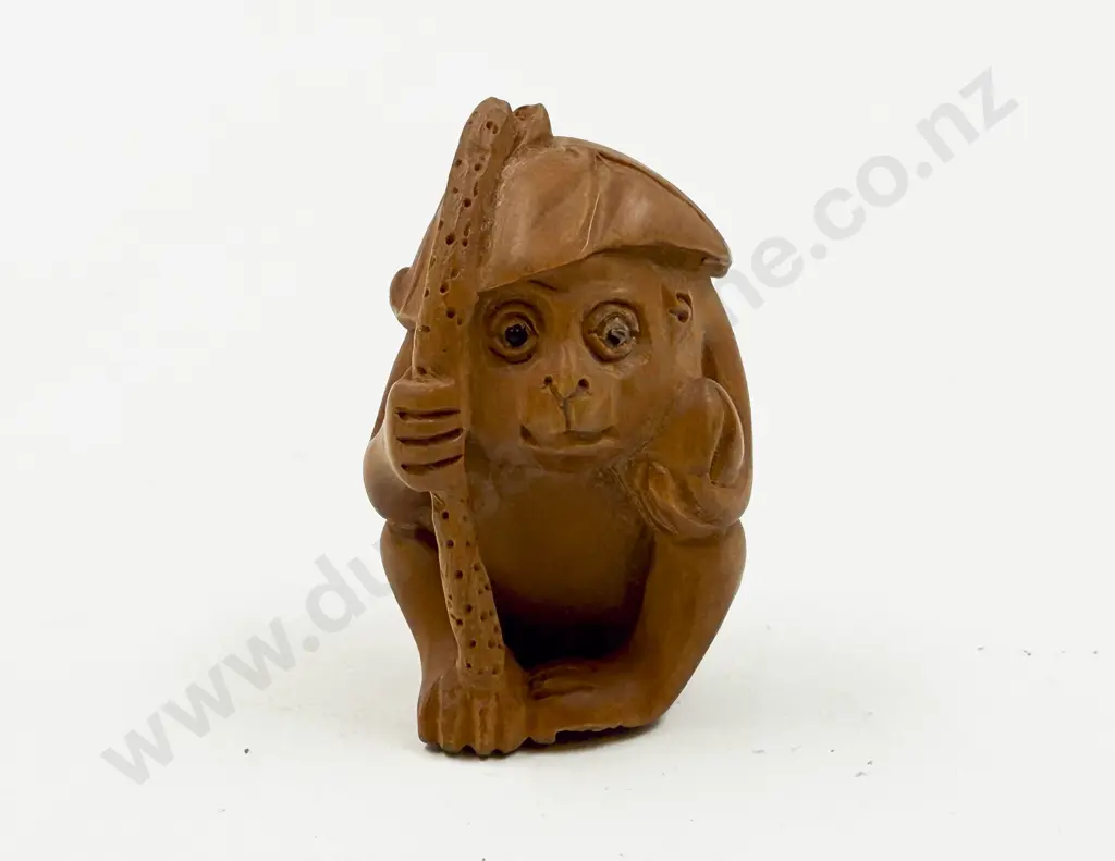 Netsuke Carved Monkey Image 1++