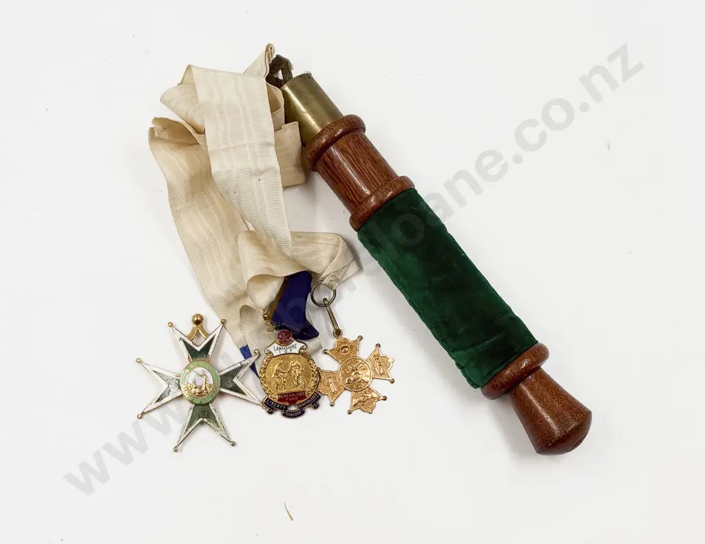 Small Qty of Assorted Regalia etc Image 1++