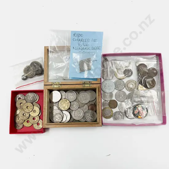 Small Qty of Assorted World Coinage etc