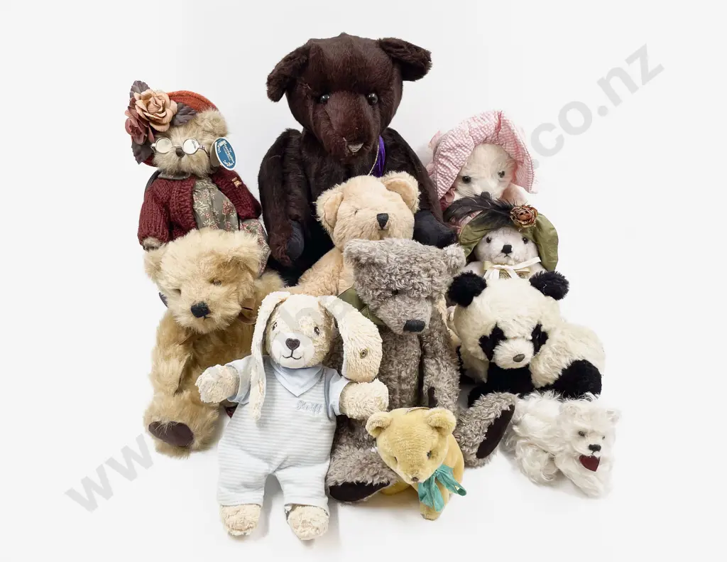 Collection of Commercial and Craft Teddy Bears Image 1++