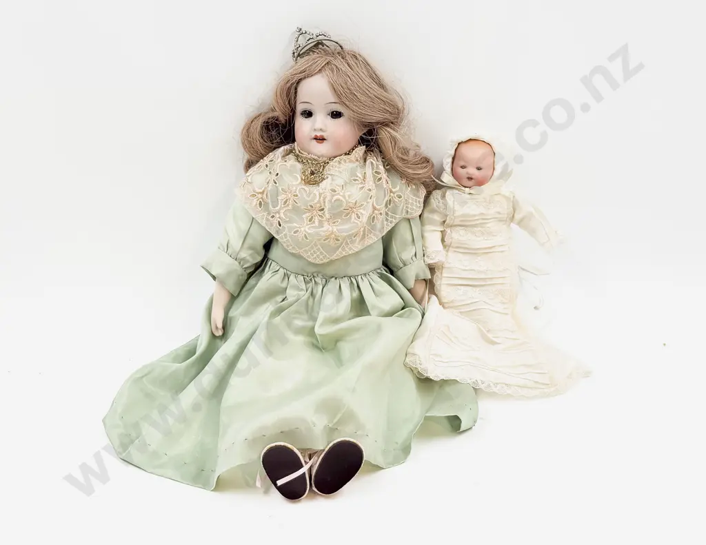 Antique AM Bisque Shoulder Plate Doll and Small Dream Baby Image 1++