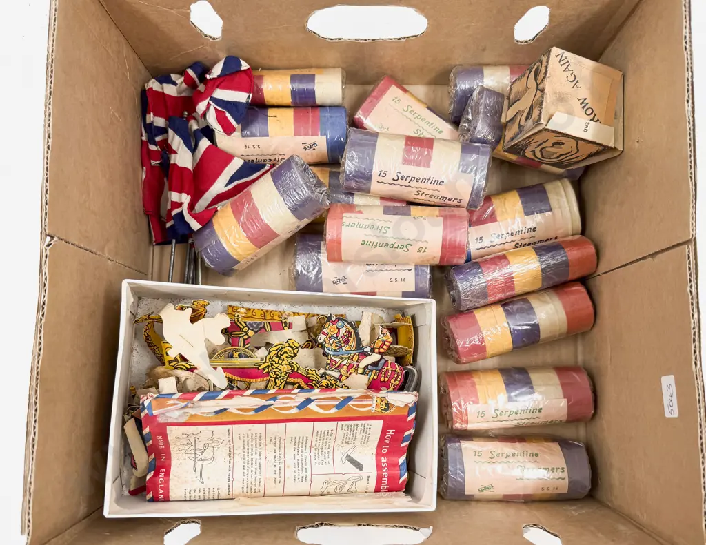 Quantity of Vintage Paper Bunting Union Jack Flags & Paper Coach Model Image 1++