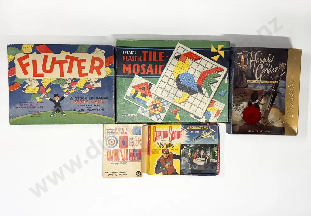 Quantity Vintage Board & Puzzle Games Image 1++