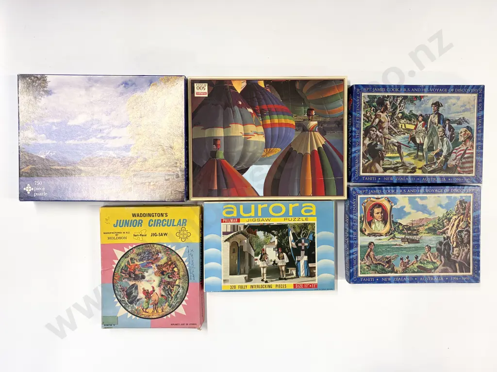 Quantity of Vintage Jigsaw Puzzles Image 1++