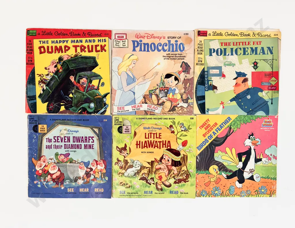Collection of Various Childrens and Novelty Books Image 1++
