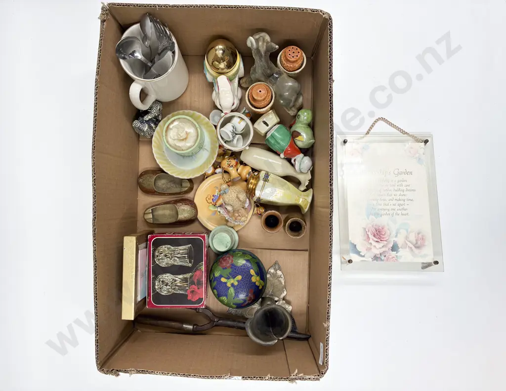 Qty of China Ornaments and Assorted Image 1++