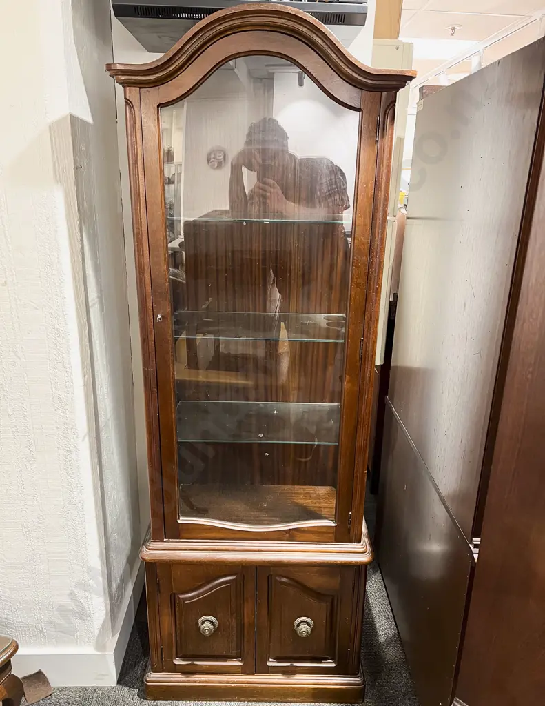 Slender Mahogany Arch Top China Display Cabinet Image 1++