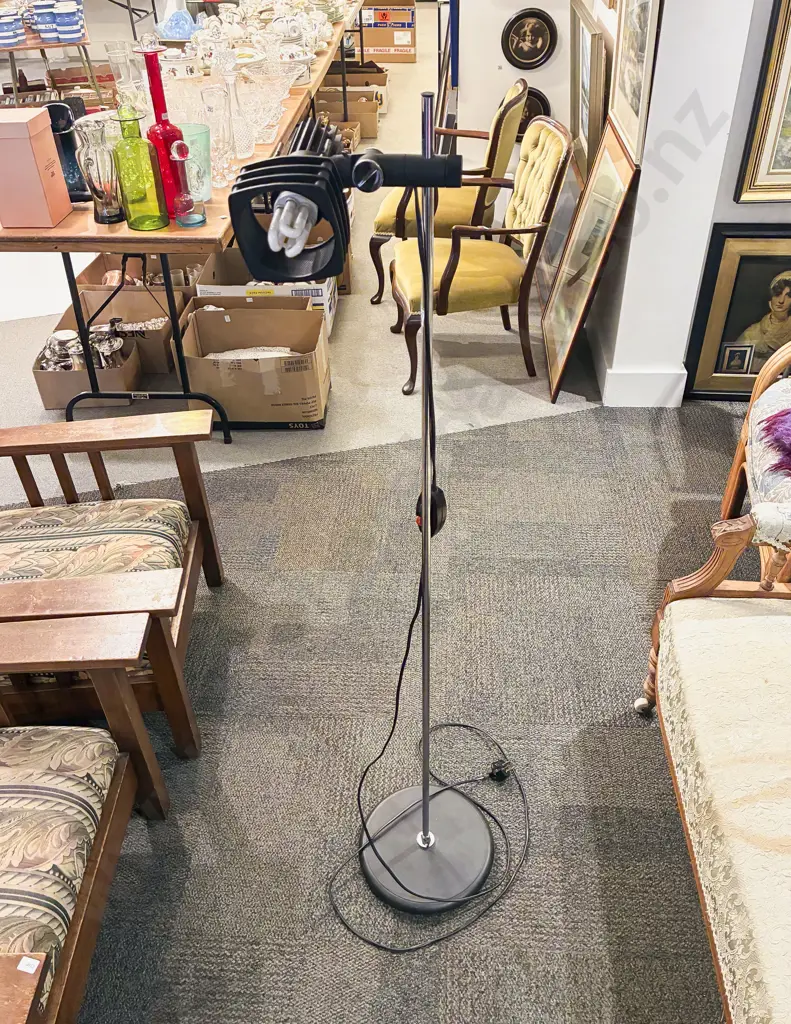Modern Adjustable Lamp Image 1++