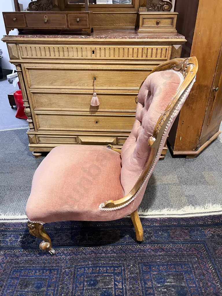 Victorian Button Back Grandmother Chair Image 1++