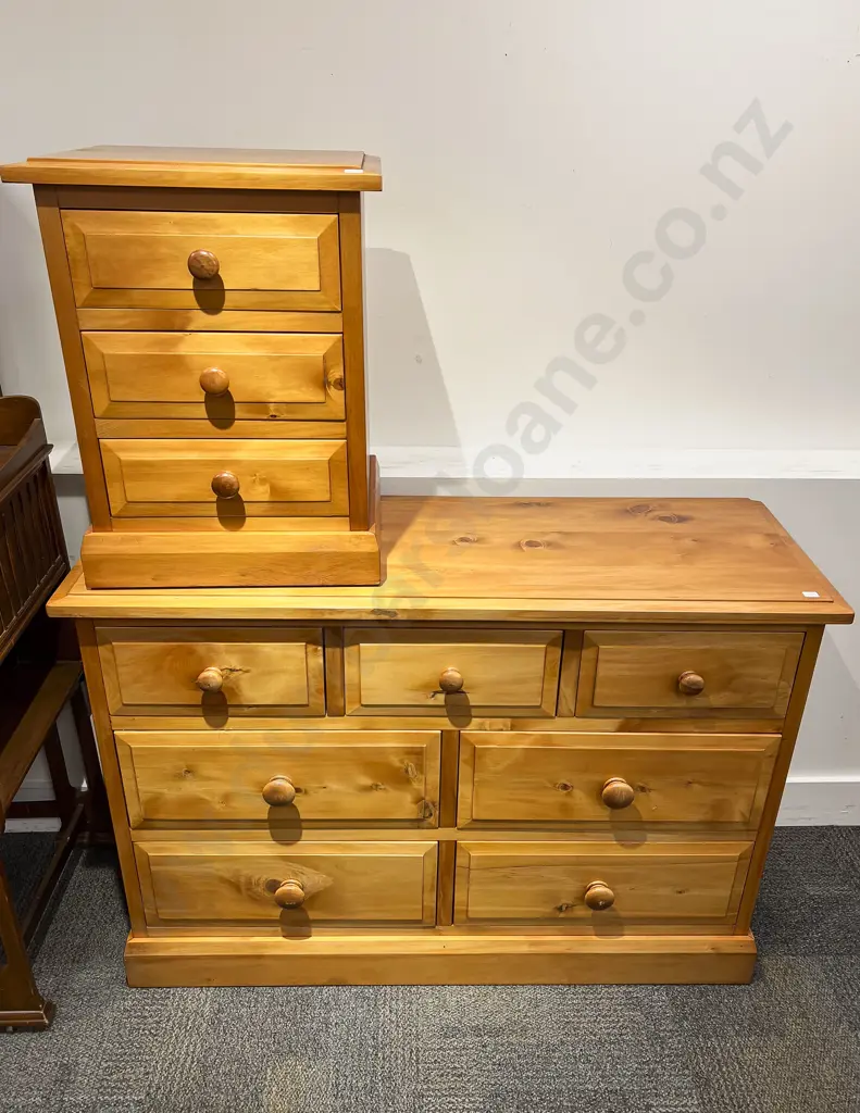 Rimu Lowboy with Bedside Chest Image 1++