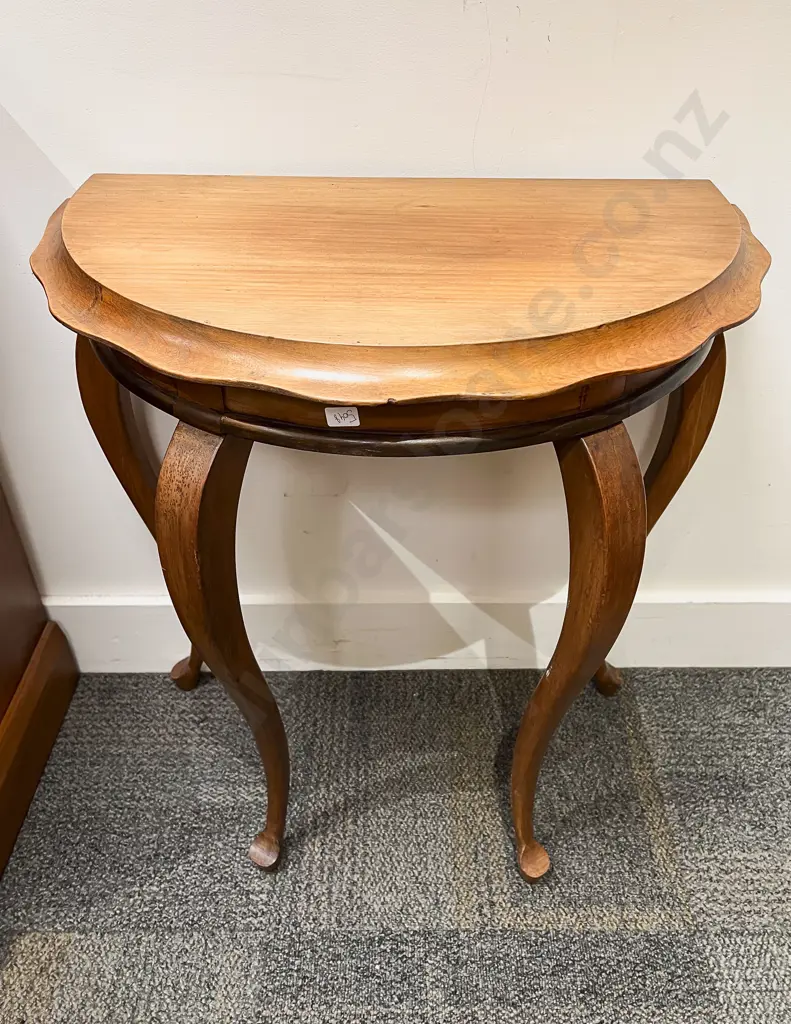 D Shaped Hall Table Image 1++