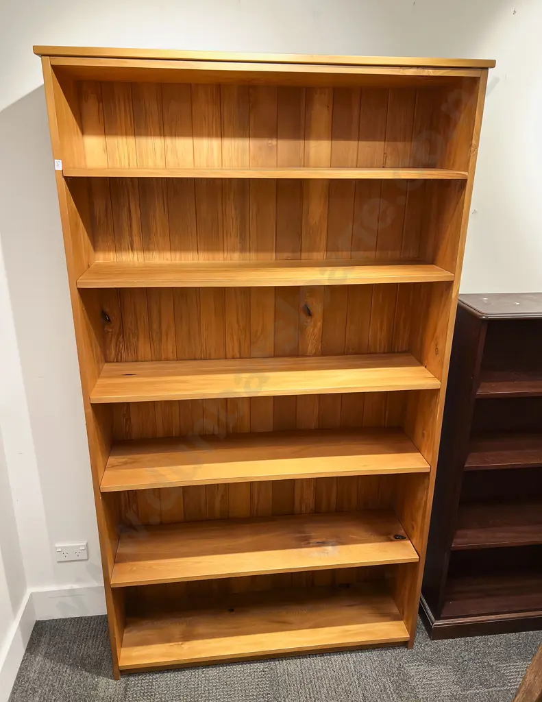 Modern Tall Rimu Open Bookcase Image 1++