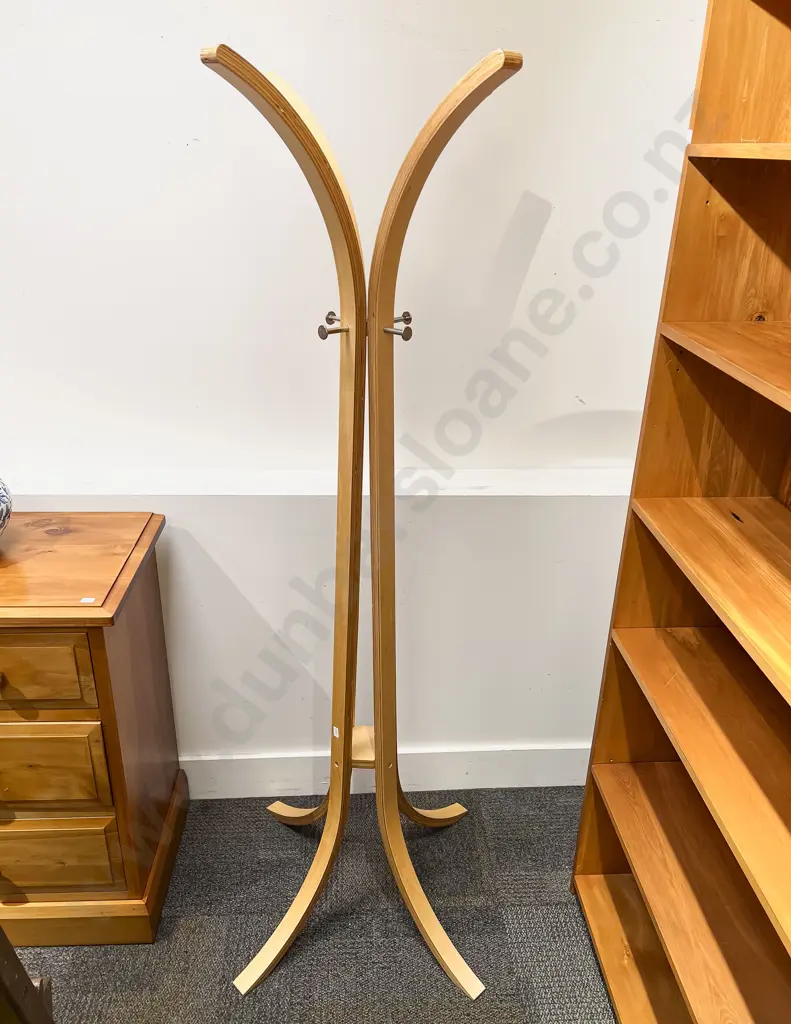 Modern Design Plywood Coat Rack Image 1++